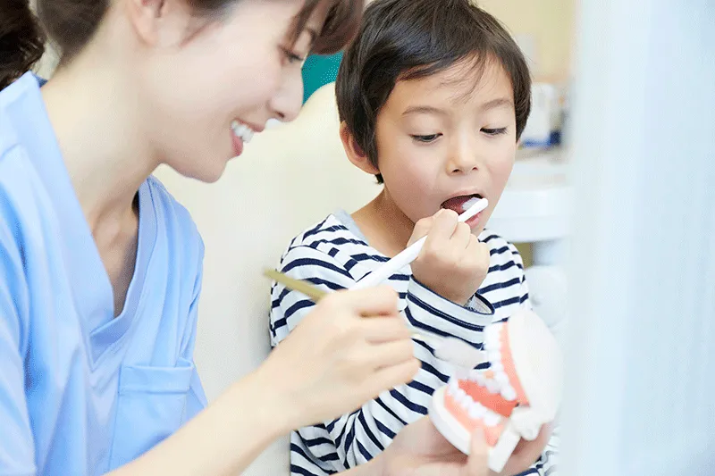 【小児歯科・予防】当院における子供のためのクリーニング・フッ素について